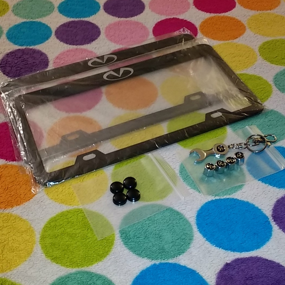 Infiniti registration plate cover & accessories